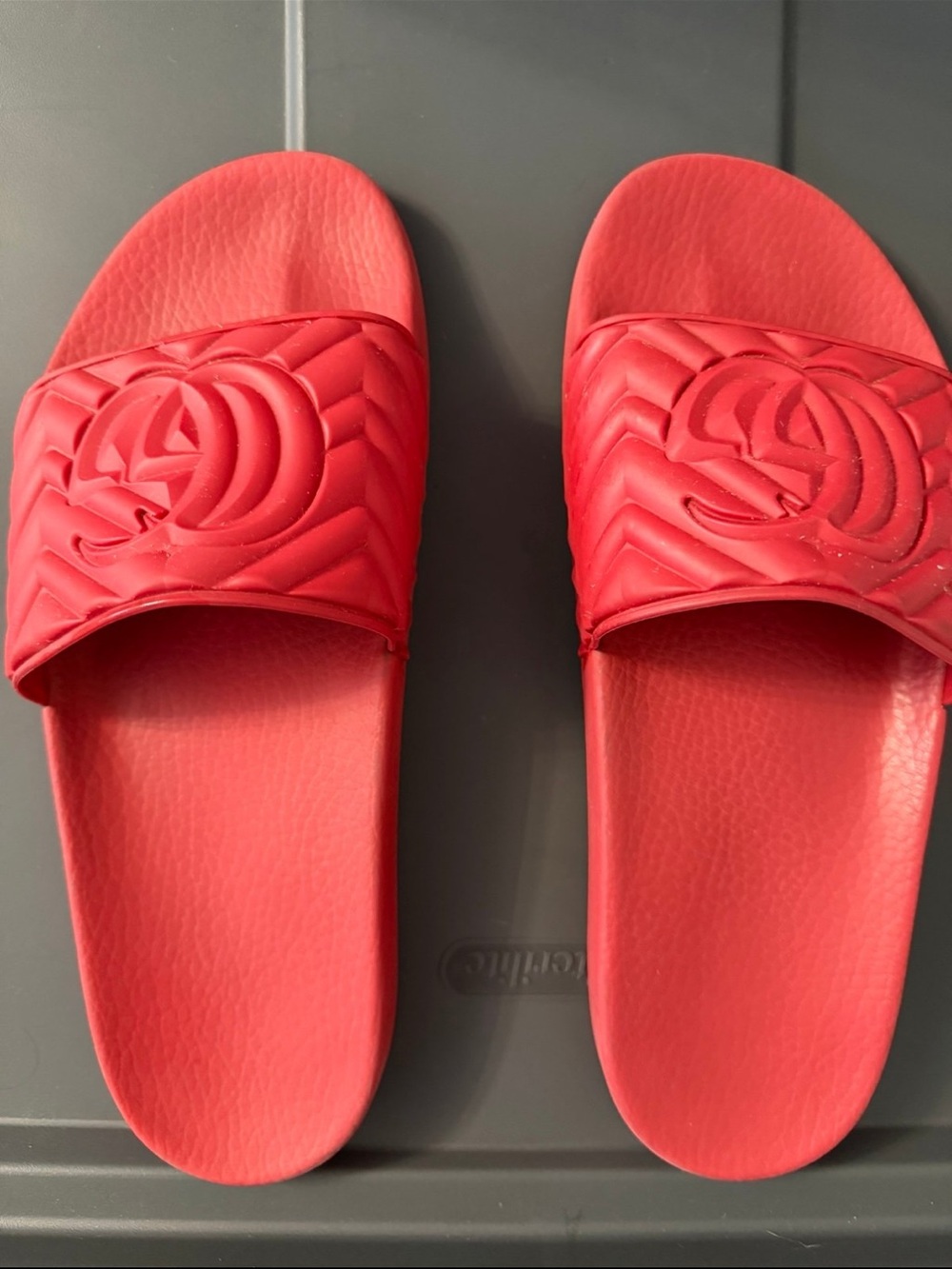 Gucci Men's Red Logo Slide Sandals
